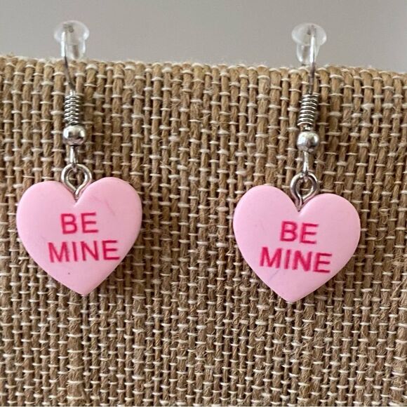 TY Jingle Beanie Bear, No Boundaries Floral Wristlet & Heart Earring Set - NWT - Picture 12 of 12